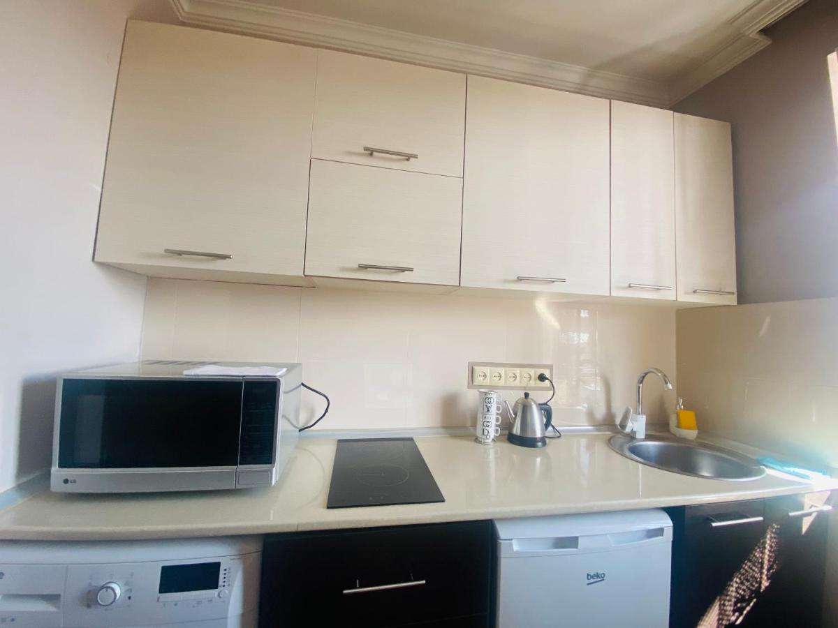 9 Borbalo Street Apartment With Terrace Tbiliszi Kültér fotó