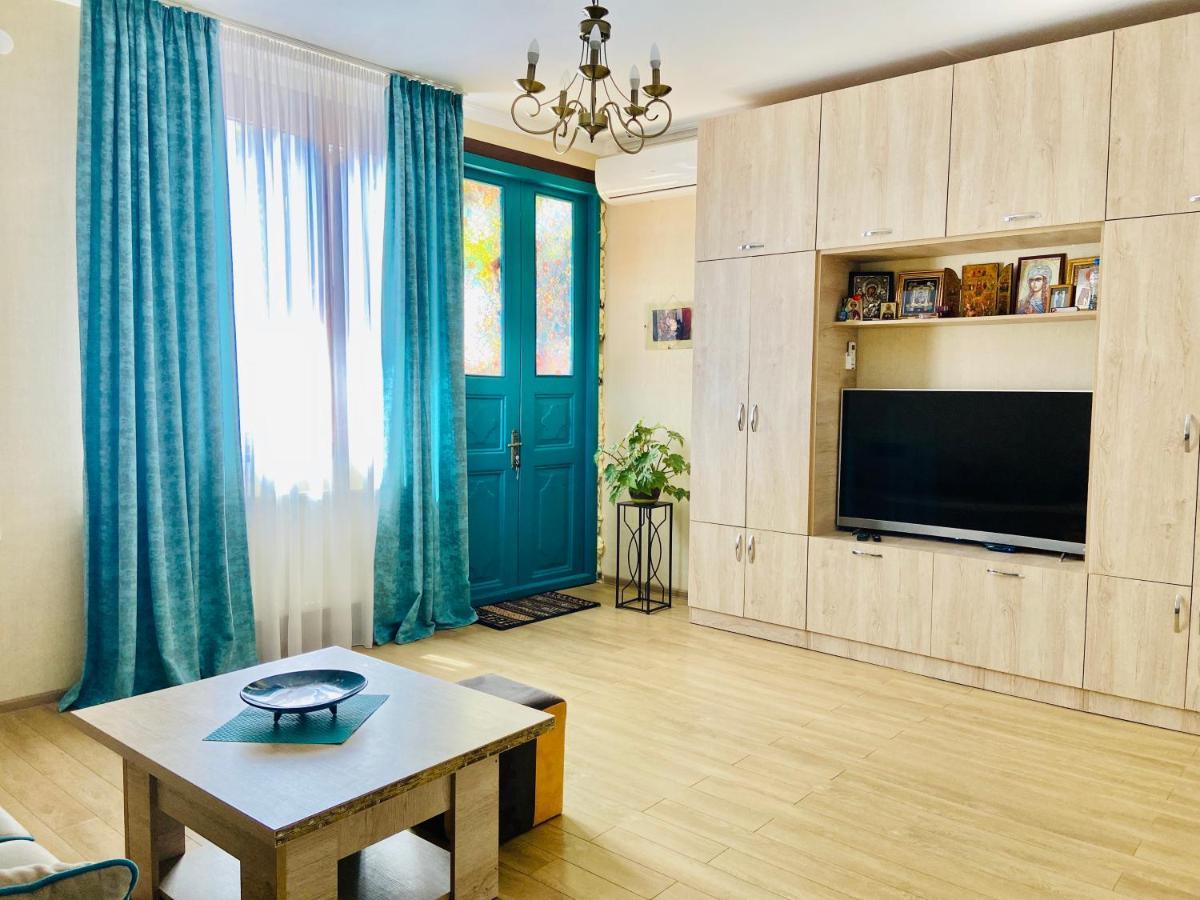 9 Borbalo Street Apartment With Terrace Tbiliszi Kültér fotó