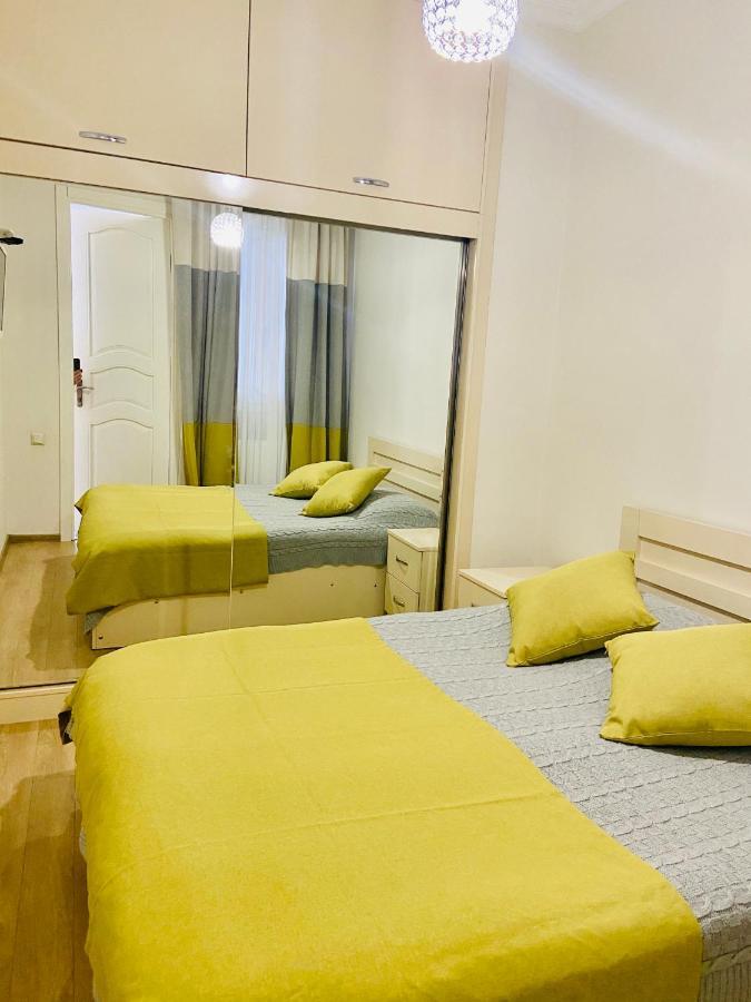 9 Borbalo Street Apartment With Terrace Tbiliszi Kültér fotó