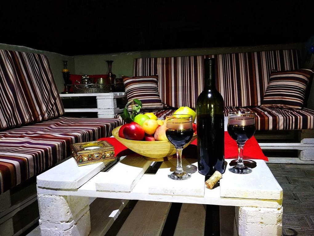 9 Borbalo Street Apartment With Terrace Tbiliszi Kültér fotó